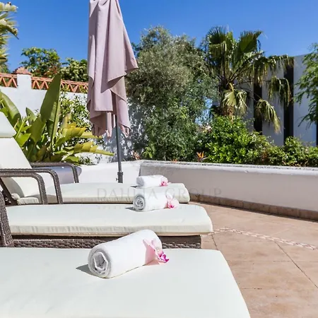 Segher Beach By Dahlia Group