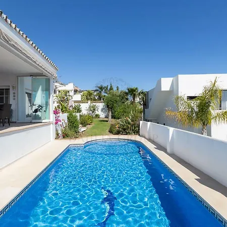 Segher Beach By Dahlia Group